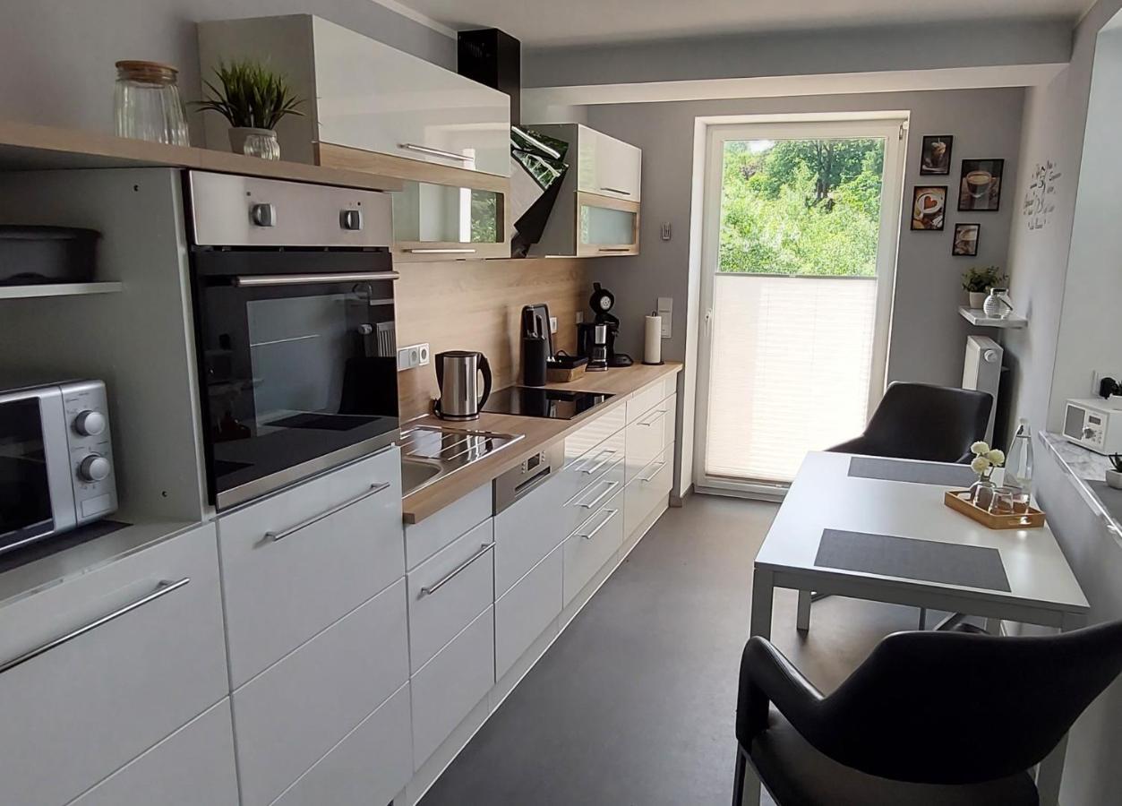 Am Quellenhaeuschen Apartment Naila Bagian luar foto
